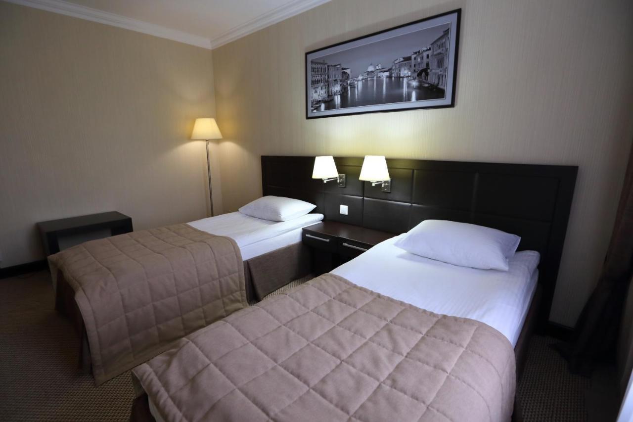 Hotel Home Parq Ekibastuz Exterior foto